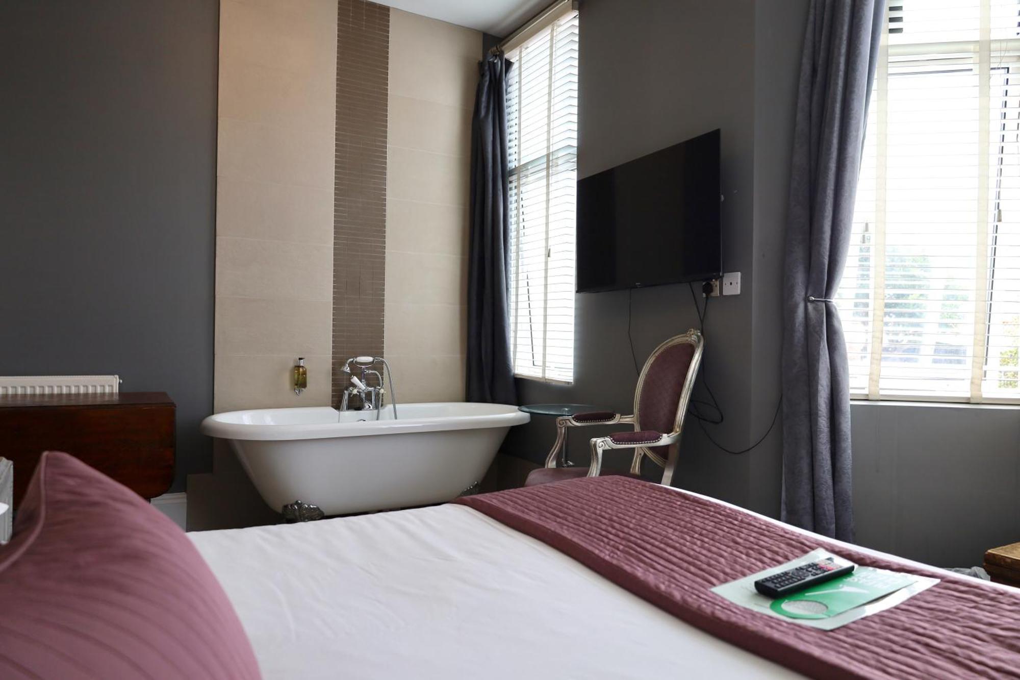 Couette-café Boutique Guest 4*